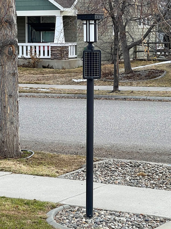 solar powered street lamp